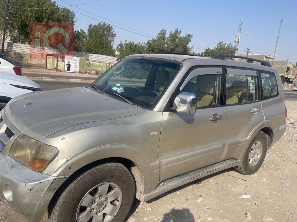 ميتسوبيشي باجيرو
